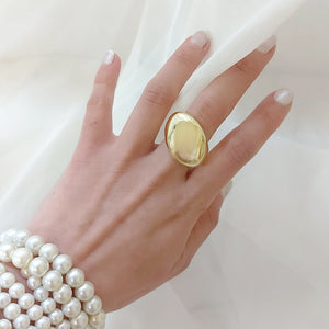 Dash oval ring