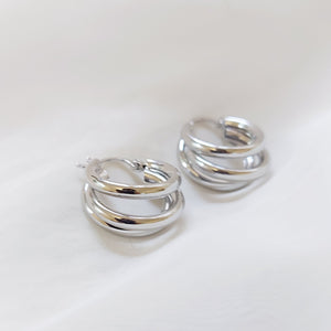 Triple hoop